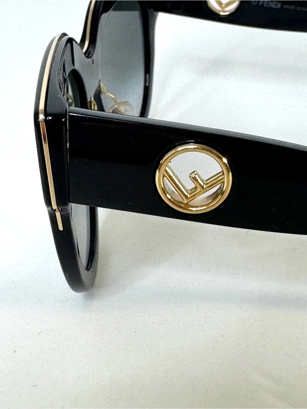 FENDI Sunglasses FF0360/G/S Oversized Cat Eye Black Gradient Gold Tone Accent